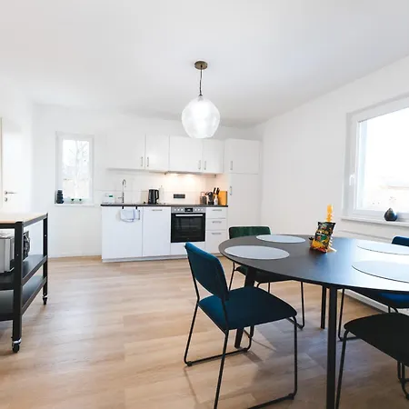 Fuer 4: Wifi, Kueche, Netflix, Zentral *